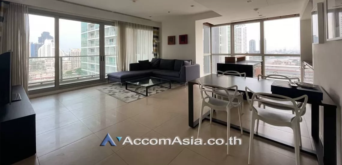  2 Bedrooms  Condominium For Rent & Sale in Charoennakorn, Bangkok  near BTS Krung Thon Buri (AA10300)