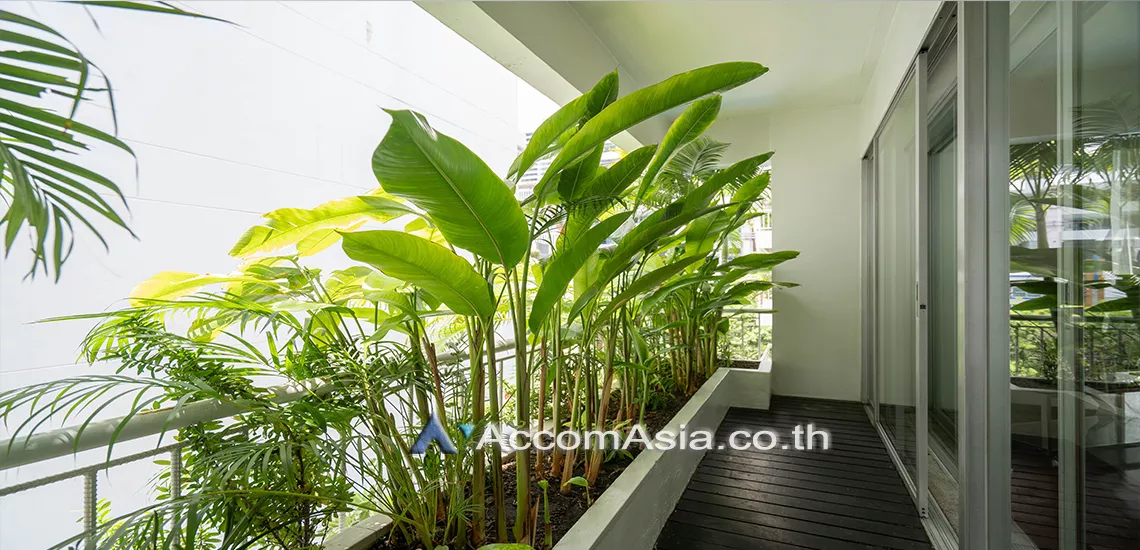 10  3 br Apartment For Rent in Sathorn ,Bangkok BTS Surasak at The spacious greenery apartment AA10302