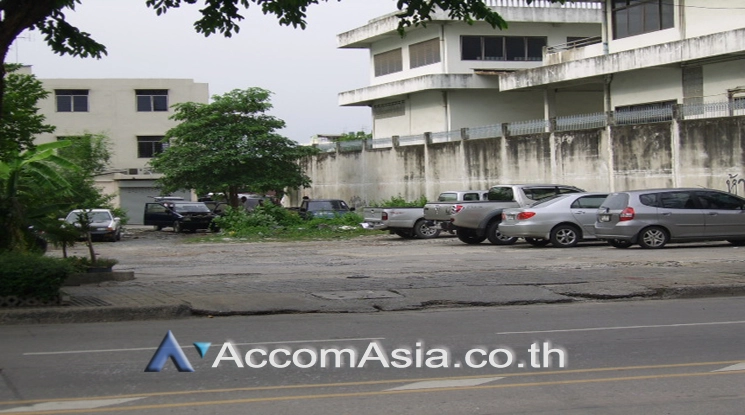 2  Land For Sale in Bang Na ,Bangkok BTS Udomsuk AA10355
