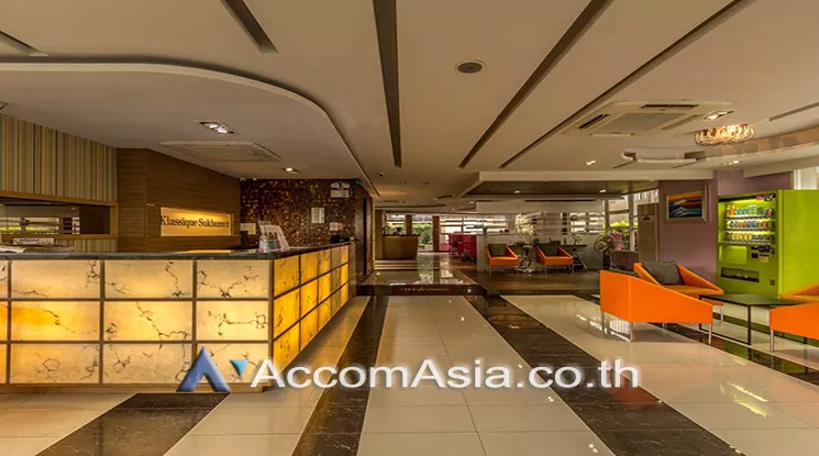 Home Office |  Building For Sale in Sukhumvit, Bangkok  (AA10357)