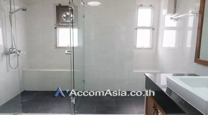 12  4 br Apartment For Rent in Sukhumvit ,Bangkok BTS Asok - MRT Sukhumvit at Newly renovated modern style living place AA10416