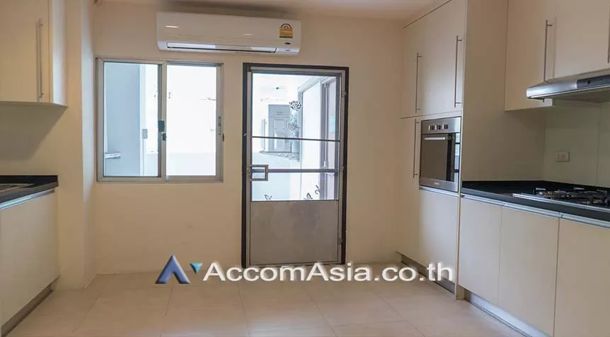 4  4 br Apartment For Rent in Sukhumvit ,Bangkok BTS Asok - MRT Sukhumvit at Newly renovated modern style living place AA10416