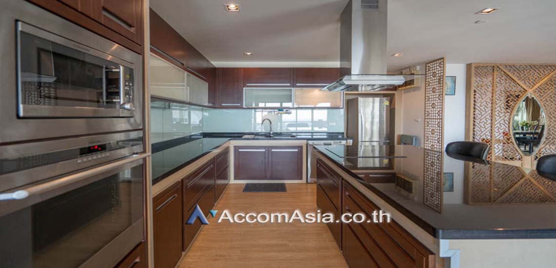 6  3 br Condominium for rent and sale in Sathorn ,Bangkok BTS Sala Daeng - MRT Lumphini at Sathorn Gardens AA10425