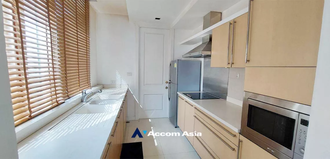  1  2 br Condominium For Rent in Ploenchit ,Bangkok BTS Ploenchit at Athenee Residence AA10431