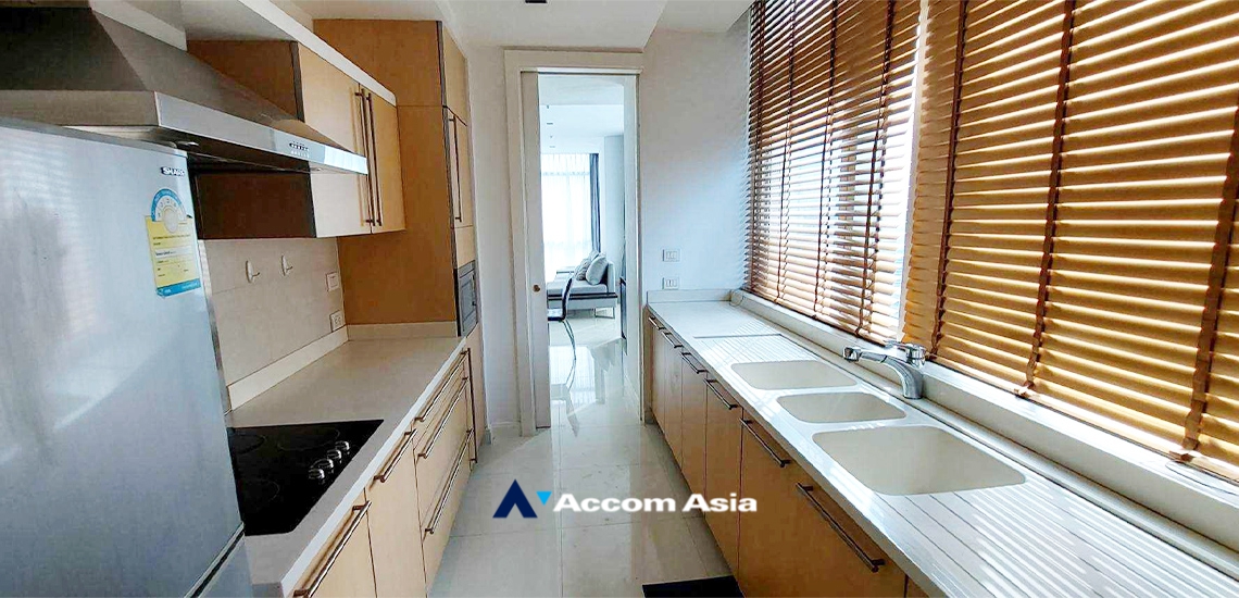 4  2 br Condominium For Rent in Ploenchit ,Bangkok BTS Ploenchit at Athenee Residence AA10431