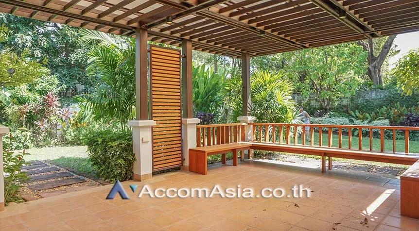  1  4 br House for rent and sale in Pattanakarn ,Bangkok BTS On Nut at Panya Pattanakarn Village AA10448