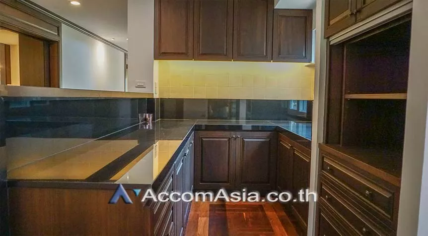 15  4 br House for rent and sale in Pattanakarn ,Bangkok BTS On Nut at Panya Pattanakarn Village AA10448