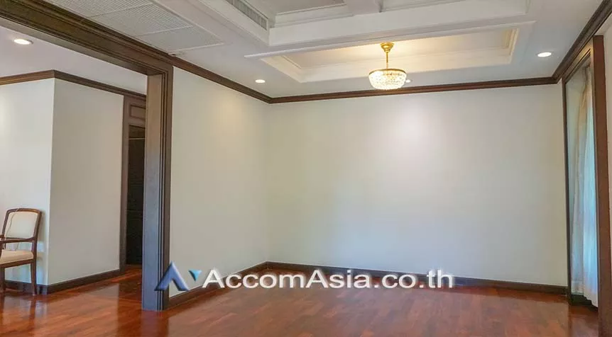 22  4 br House for rent and sale in Pattanakarn ,Bangkok BTS On Nut at Panya Pattanakarn Village AA10448