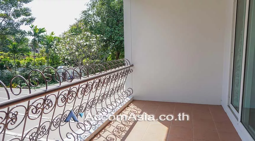 8  4 br House for rent and sale in Pattanakarn ,Bangkok BTS On Nut at Panya Pattanakarn Village AA10448