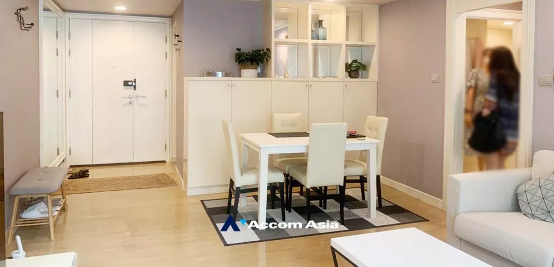 unit 1 Bedroom  Condominium For Sale in Ploenchit, Bangkok  near BTS Ploenchit (AA10485)