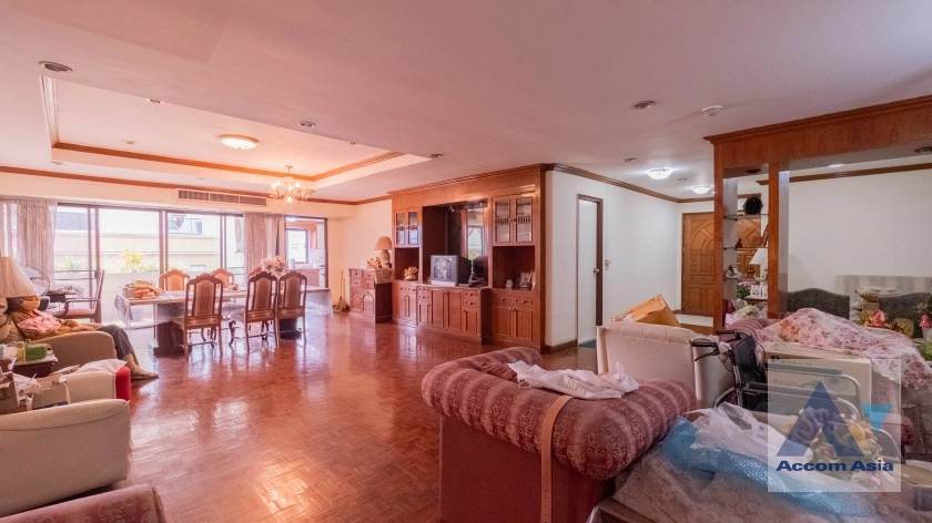 unit 3 Bedrooms  Condominium For Sale in Sukhumvit, Bangkok  near BTS Asok - MRT Sukhumvit (AA10489)