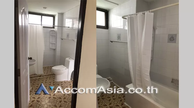 unit 3 Bedrooms  Apartment For Rent & Sale in Sukhumvit, Bangkok  near BTS Phrom Phong - MRT Phetchaburi (AA10500)