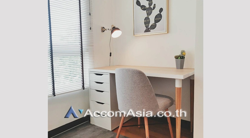 11  2 br Condominium For Rent in Sathorn ,Bangkok BRT Thanon Chan at The Lofts Yennakart AA10551