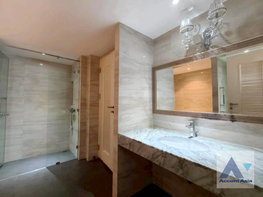 32  3 br Condominium For Sale in Sukhumvit ,Bangkok BTS Thong Lo at La Citta Penthouse AA10563