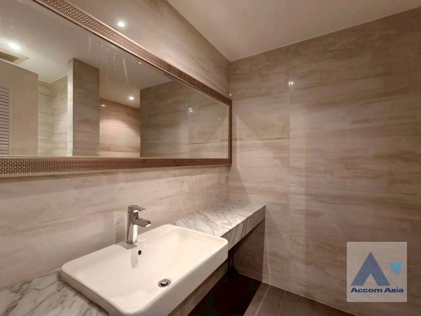 37  3 br Condominium For Sale in Sukhumvit ,Bangkok BTS Thong Lo at La Citta Penthouse AA10563