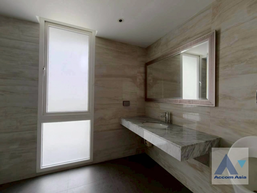 44  3 br Condominium For Sale in Sukhumvit ,Bangkok BTS Thong Lo at La Citta Penthouse AA10563