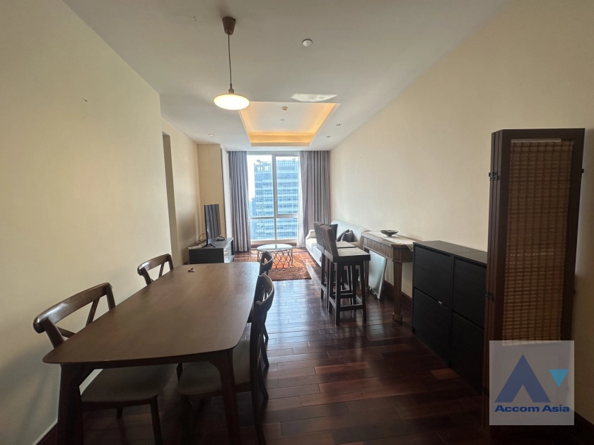 unit 2 Bedrooms  Condominium For Rent in Sathorn, Bangkok  near BTS Chong Nonsi (AA10605)