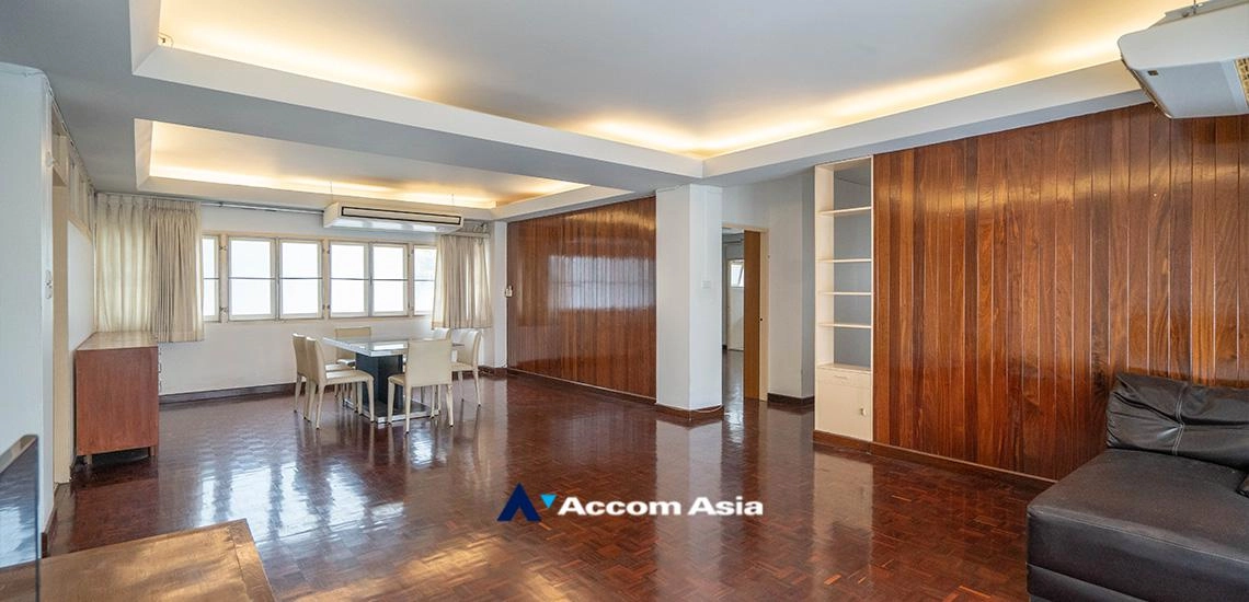 unit 3 Bedrooms  Apartment For Rent in Sukhumvit, Bangkok  near BTS Nana - MRT Sukhumvit (AA10614)