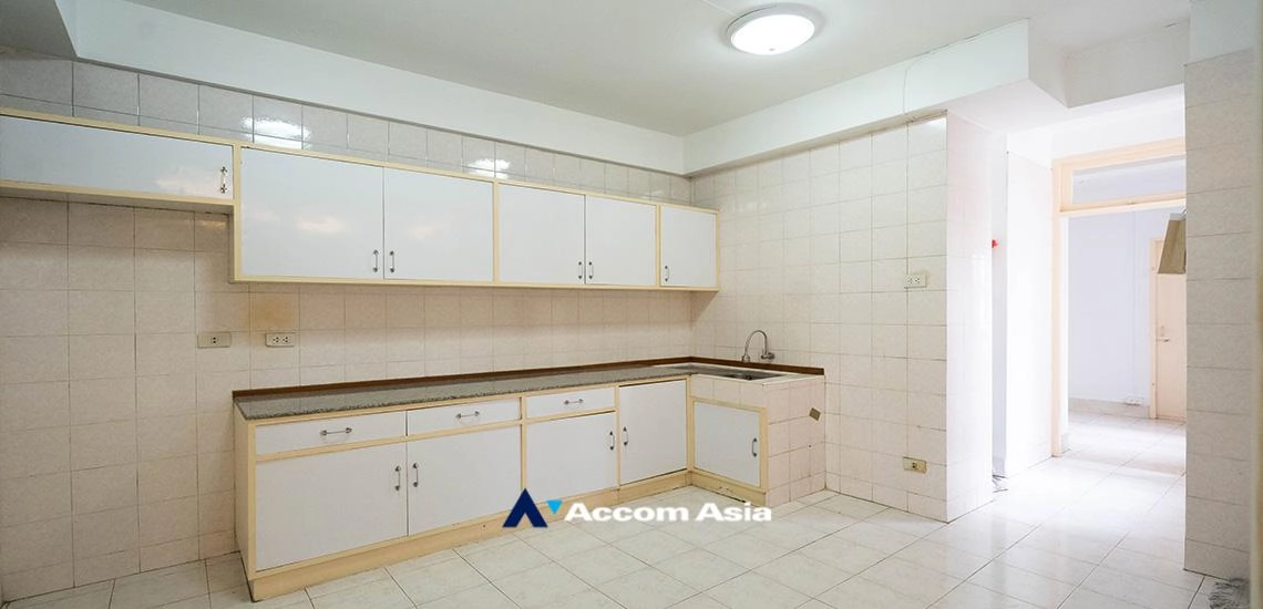 5  3 br Apartment For Rent in Sukhumvit ,Bangkok BTS Nana - MRT Sukhumvit at The classic traditional AA10614