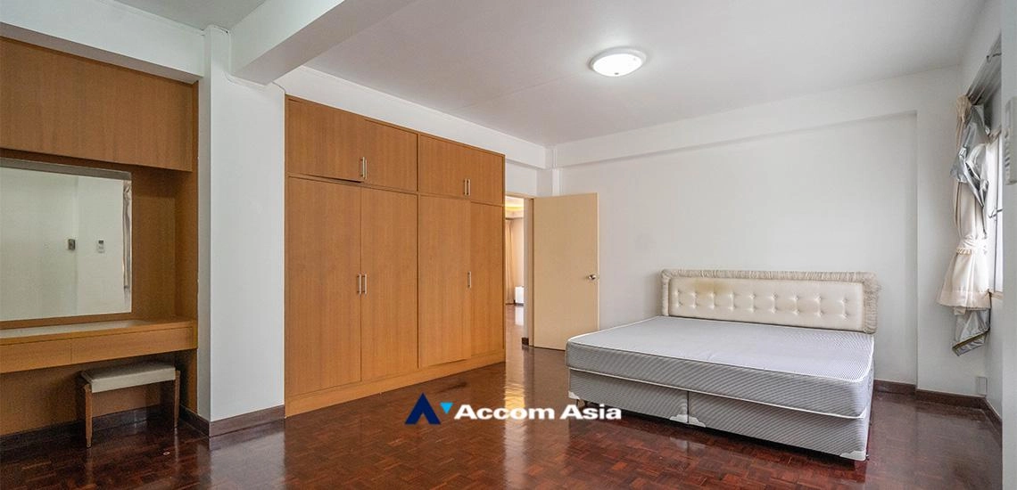 9  3 br Apartment For Rent in Sukhumvit ,Bangkok BTS Nana - MRT Sukhumvit at The classic traditional AA10614