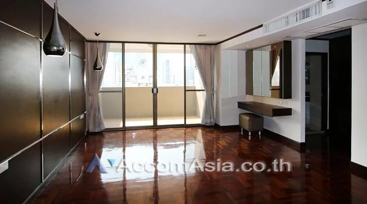 5  4 br Apartment For Rent in Sukhumvit ,Bangkok BTS Phrom Phong at Family Size Desirable AA10633