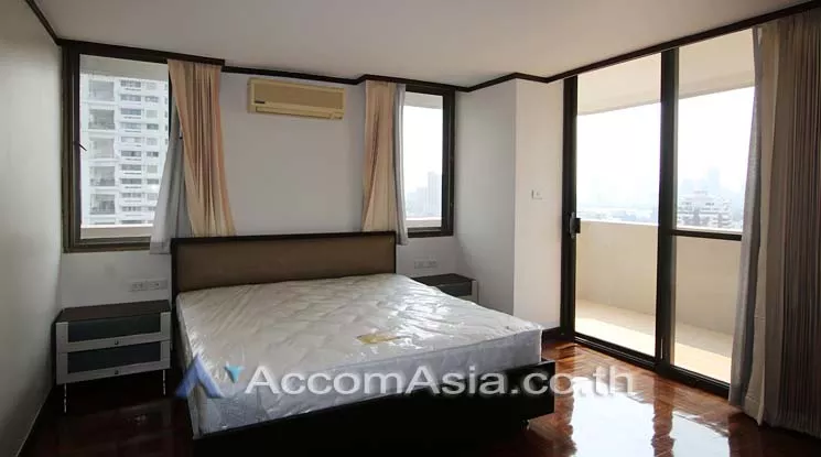 7  4 br Apartment For Rent in Sukhumvit ,Bangkok BTS Phrom Phong at Family Size Desirable AA10633