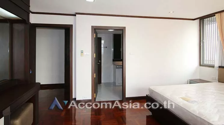 8  4 br Apartment For Rent in Sukhumvit ,Bangkok BTS Phrom Phong at Family Size Desirable AA10633