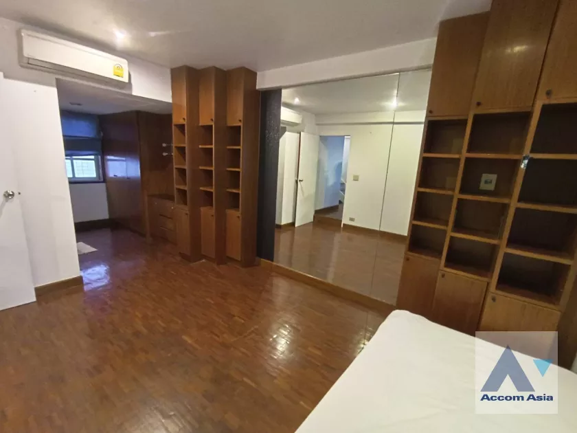 33  2 br Townhouse For Rent in sukhumvit ,Bangkok BTS Phrom Phong AA10635