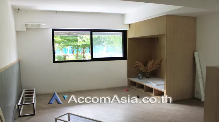 unit Retail / showroom For Rent in Sukhumvit, Bangkok  near BTS Phrom Phong - MRT Phetchaburi (AA10642)