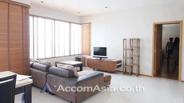  The Emporio Place Condominium  2 Bedroom for Rent BTS Phrom Phong in Sukhumvit Bangkok
