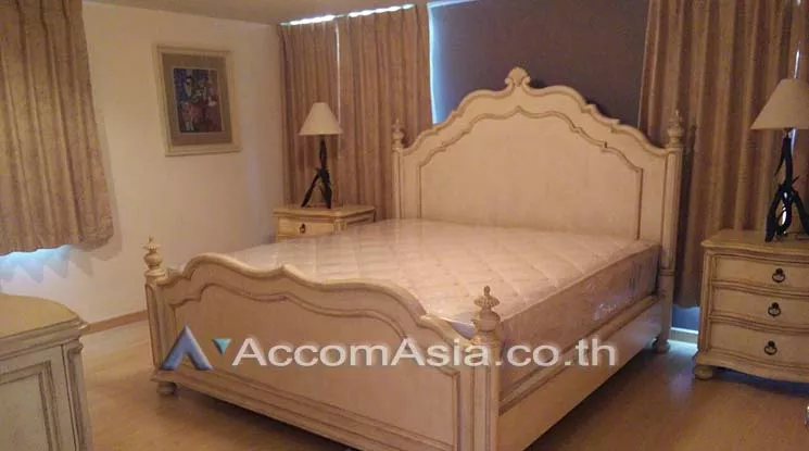  1 Bedroom  Condominium For Rent in Phaholyothin, Bangkok  near BTS Ari (AA10655)