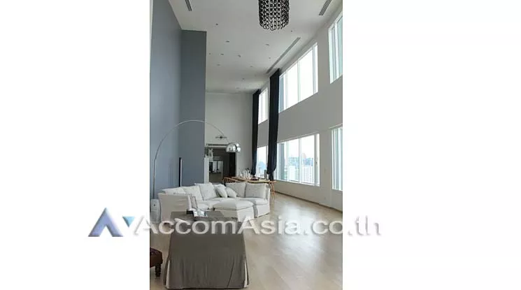 Duplex Condo, Penthouse |  3 Bedrooms  Condominium For Rent in Sukhumvit, Bangkok  near BTS Phrom Phong (AA10671)