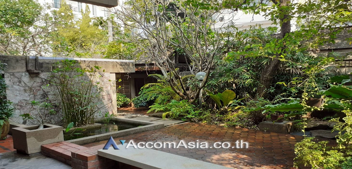 5  3 br House For Rent in Sukhumvit ,Bangkok BTS Phrom Phong AA10673