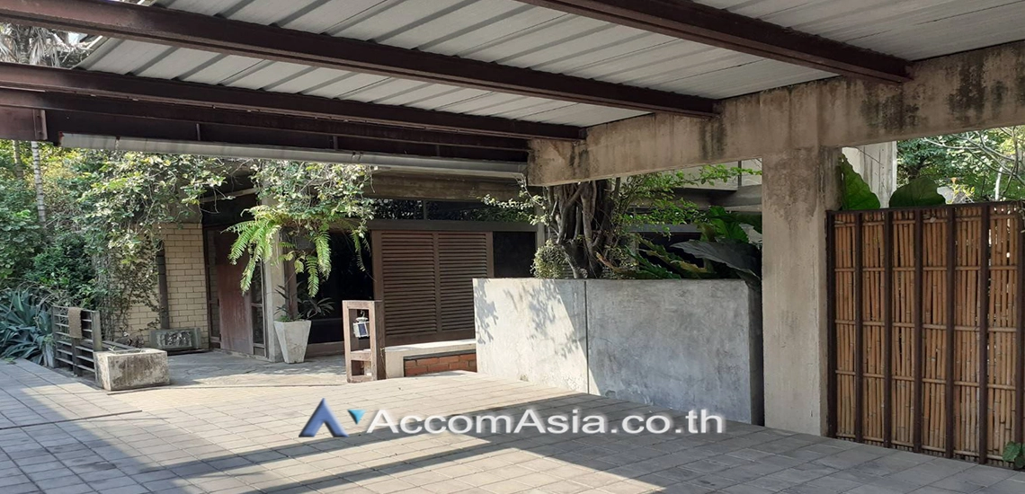 10  3 br House For Rent in Sukhumvit ,Bangkok BTS Phrom Phong AA10673