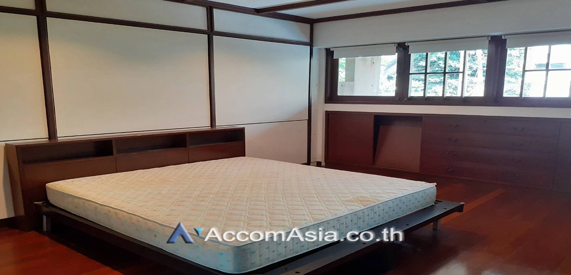 9  3 br House For Rent in Sukhumvit ,Bangkok BTS Phrom Phong AA10673
