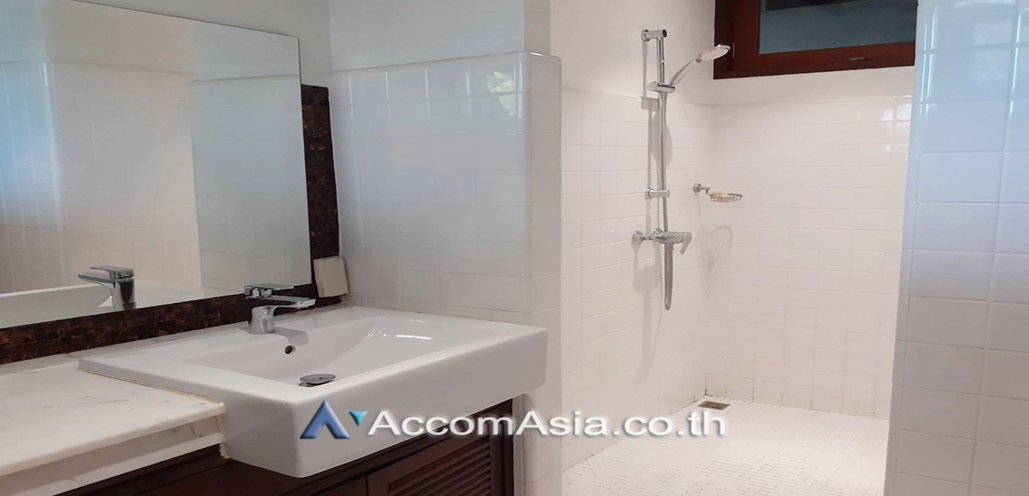 16  3 br House For Rent in Sukhumvit ,Bangkok BTS Phrom Phong AA10673