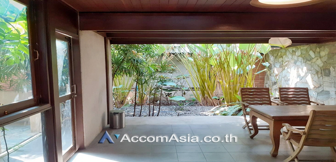  1  3 br House For Rent in Sukhumvit ,Bangkok BTS Phrom Phong AA10673