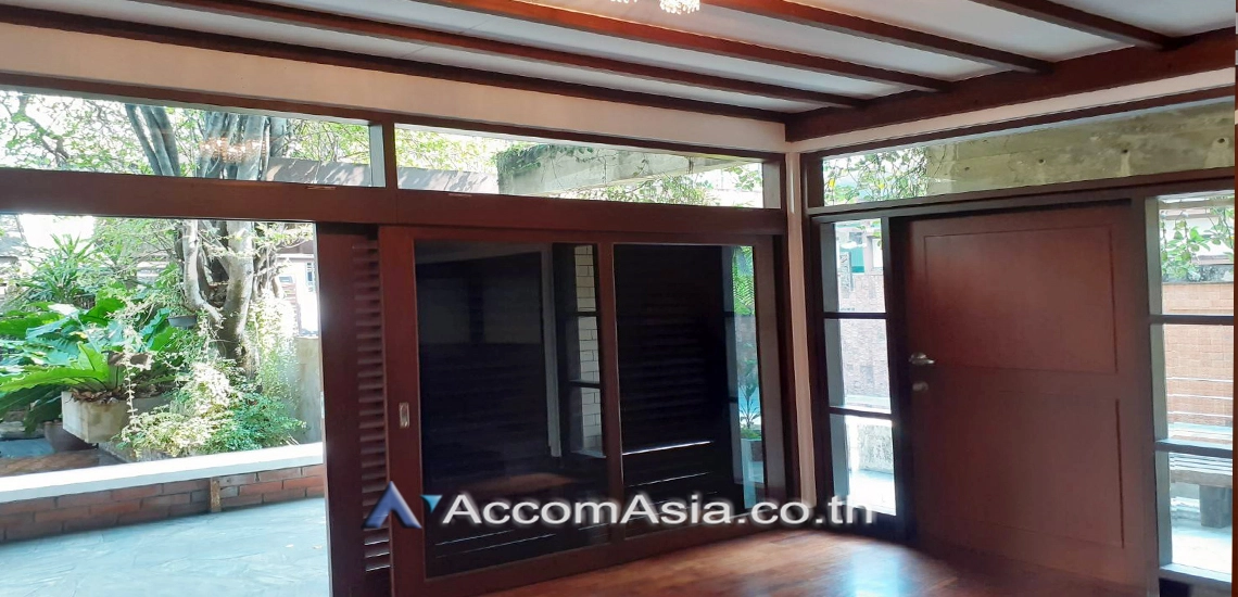 18  3 br House For Rent in Sukhumvit ,Bangkok BTS Phrom Phong AA10673