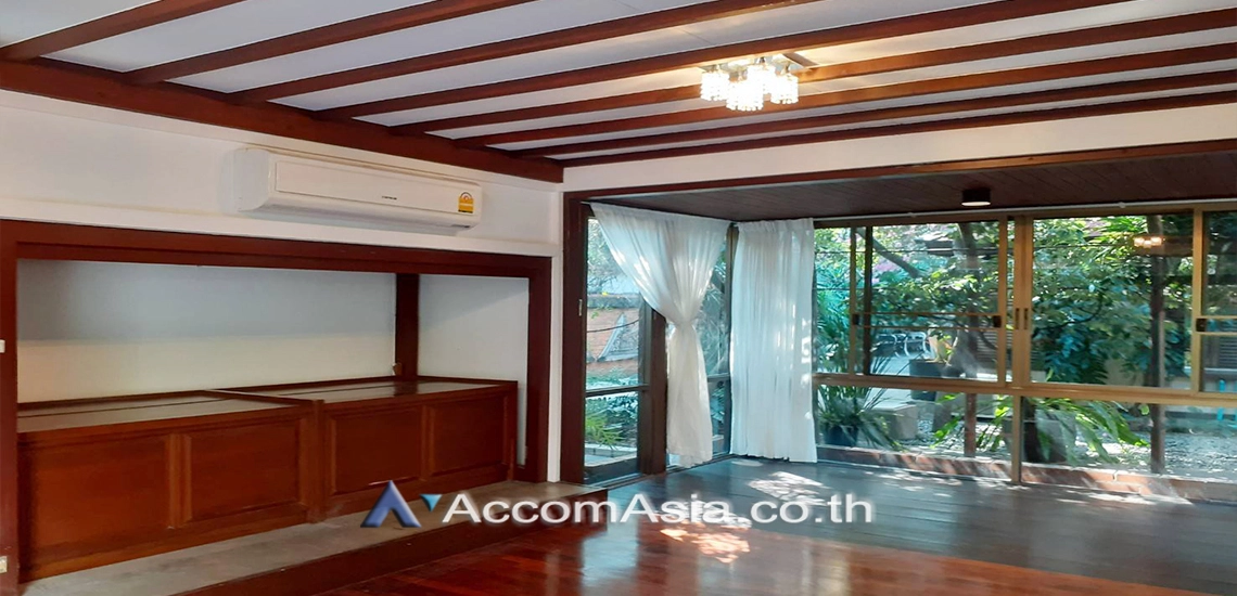 6  3 br House For Rent in Sukhumvit ,Bangkok BTS Phrom Phong AA10673
