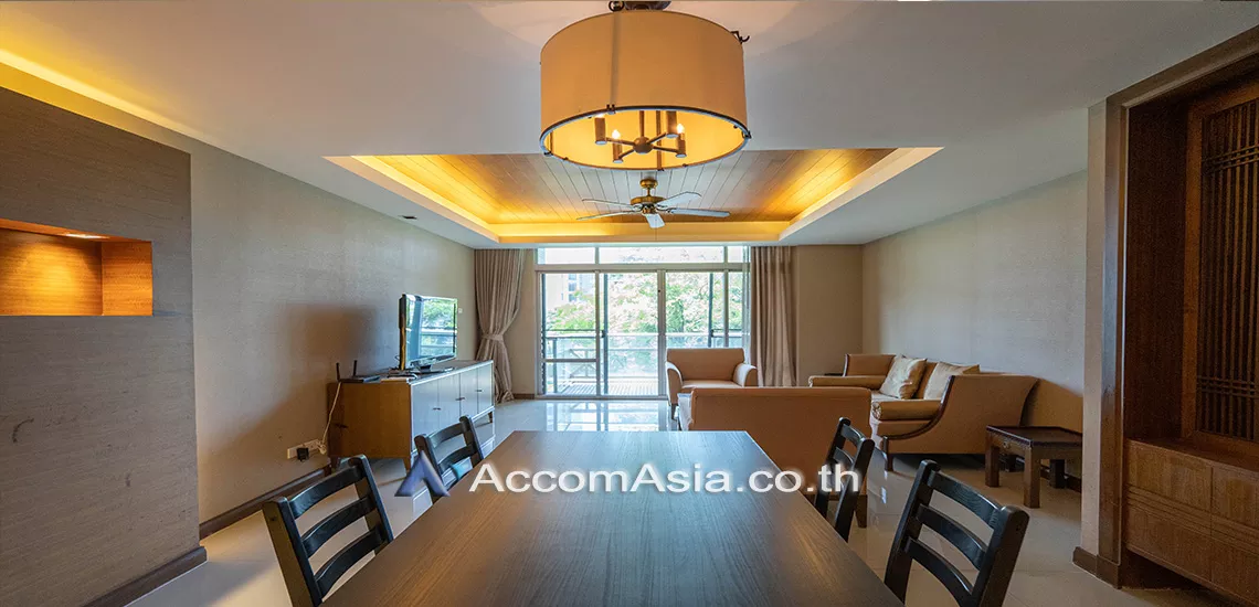 Pet friendly |  2 Bedrooms  Condominium For Rent in Ploenchit, Bangkok  near BTS Ploenchit (AA10675)