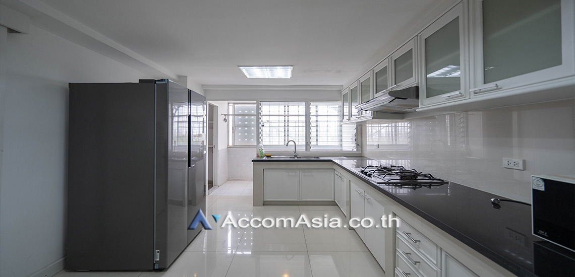 unitPet friendly |  3 Bedrooms  Apartment For Rent in Sukhumvit, Bangkok  near BTS Asok - MRT Sukhumvit (AA10679)
