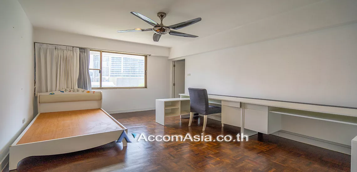 7  3 br Apartment For Rent in Sukhumvit ,Bangkok BTS Asok - MRT Sukhumvit at Family Apartment with Lake View AA10679