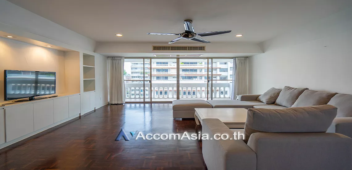  2  3 br Apartment For Rent in Sukhumvit ,Bangkok BTS Asok - MRT Sukhumvit at Family Apartment with Lake View AA10679
