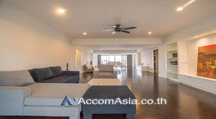  1  3 br Apartment For Rent in Sukhumvit ,Bangkok BTS Asok - MRT Sukhumvit at Family Apartment with Lake View AA10680