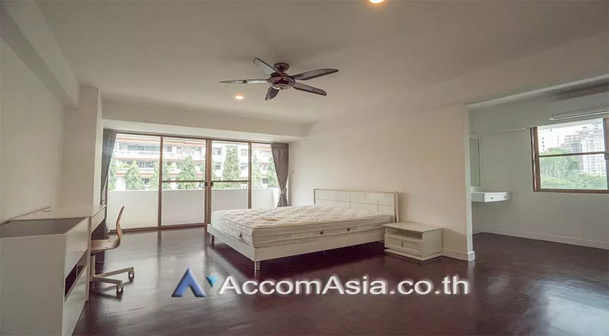 9  3 br Apartment For Rent in Sukhumvit ,Bangkok BTS Asok - MRT Sukhumvit at Family Apartment with Lake View AA10680