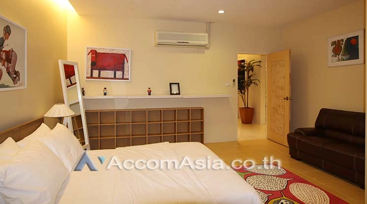 6  3 br Condominium For Rent in Silom ,Bangkok BTS Chong Nonsi at Pearl Garden AA10746