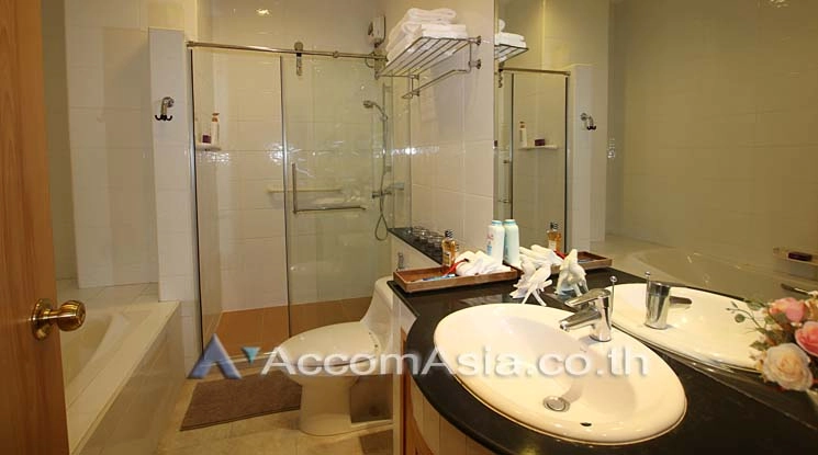 9  3 br Condominium For Rent in Silom ,Bangkok BTS Chong Nonsi at Pearl Garden AA10746