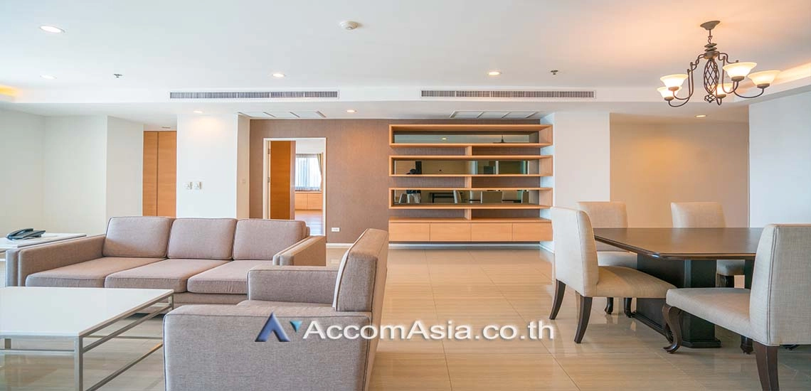  High-Rise Living with a Large Balcony Apartment in Ekkamai Apartment  4 Bedroom for Rent BTS Ekkamai in Sukhumvit Bangkok