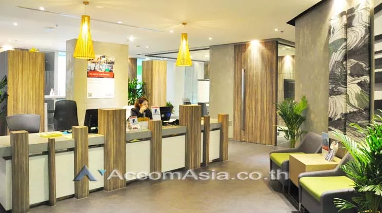 11  Office Space For Rent in Silom ,Bangkok BTS Sala Daeng at Silom Complex AA10756