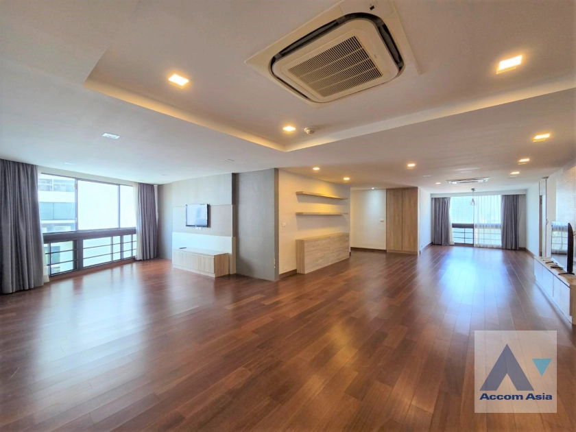 unitPet friendly |  3 Bedrooms  Condominium For Sale in Sukhumvit, Bangkok  (AA10760)